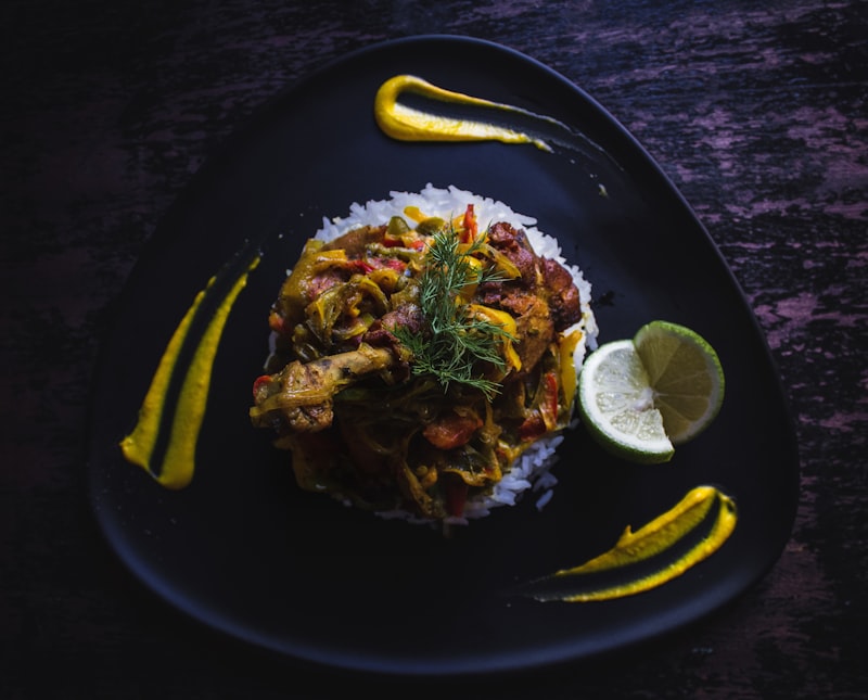Pollo en Salsa Bechamel — La Brasa Criolla (La Plata, Huila)